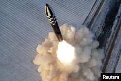지난해 12월 북한이 김정은 국무위원장이 참관한 가운데 고체연료 대륙간탄도미사일(ICBM) 화성-18형 발사 훈련을 실시했다.