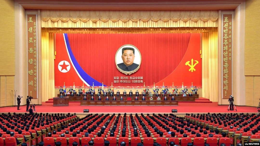 지난해 4월 평양에서 김정은 국무위원장 집권 10주년을 기념하는 중앙보고대회가 열렸다.