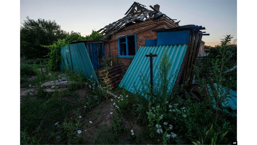 A house damaged from shelling is seen in Kramatorsk, eastern Ukraine, July 18, 2022.