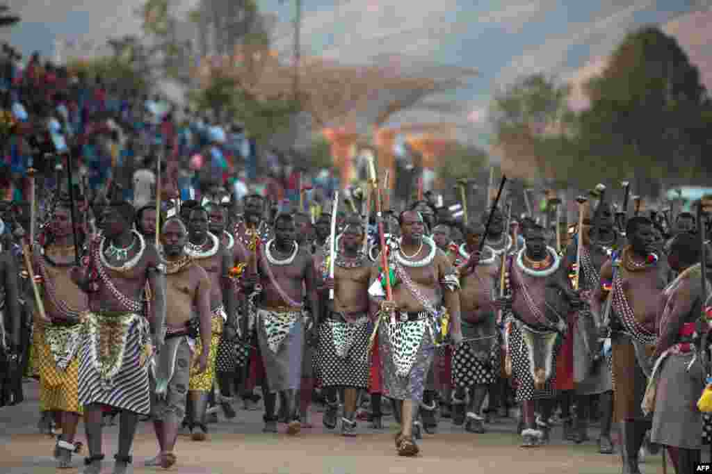 King Mswati III of Swaziland arrives at the annual royal Reed Dance at the Ludzidzini Royal palace in Lobamba, Swaziland.