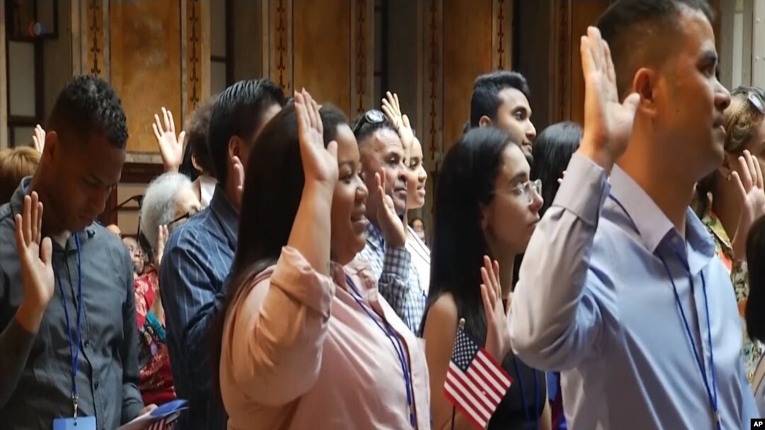 Mariela Martínez, dominicana, se naturalizó como ciudadana estadounidense el martes, en Nueva York. 
