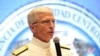 El almirante de la Armada de EE.UU. Craig Faller, comandante del Comando Sur de los EE.UU., habla durante una conferencia de prensa sobre la Cooperación Regional de Seguridad, en Tegucigalpa, el 7 de mayo de 2019.