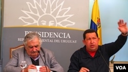 Ante la pregunta de un periodista sobre su rechazo a la operación militar en Libia, Chávez lo interrumpió para preguntarle: “¿Y tú qué tal? ¿Tu posición cuál es por ejemplo?”.