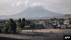 Bato baike na Goma na makolo ya ngomba Nyiragongo, 5 juin 2021.