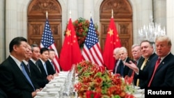 美國總統特朗普與中國國家主席習近平2018年12月1日在布宜諾斯艾利斯共進晚餐