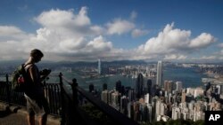 香港遊客在太平山山頂