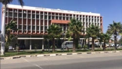 Concurso para os ector da saude provoca manifestação no Namibe - 1:35