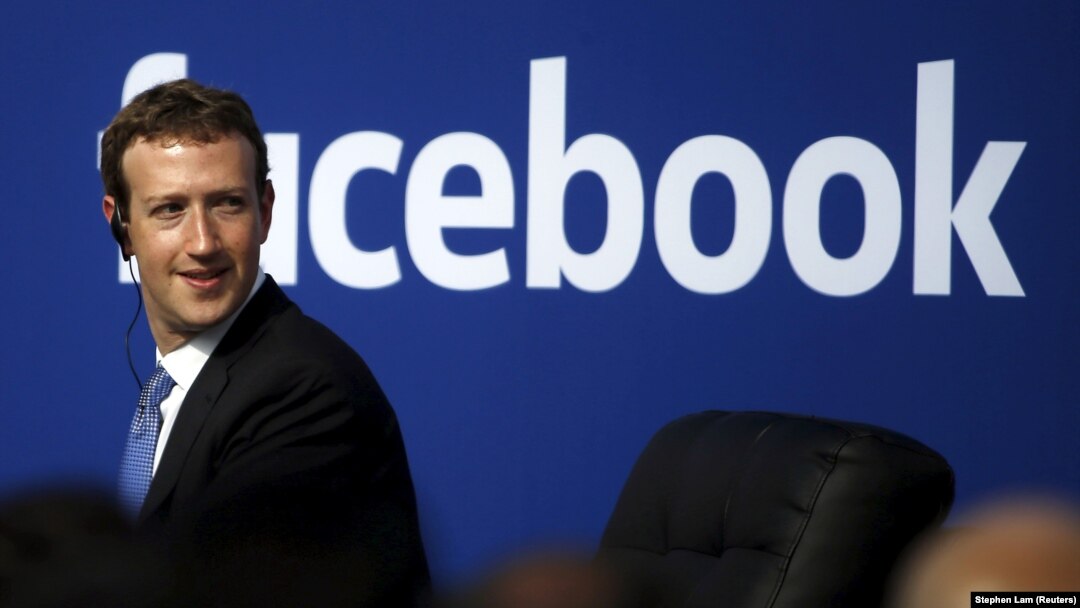 Shugaban Facebook Mark Zuckerberg 