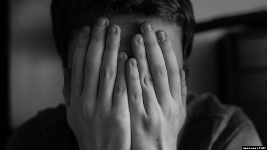 Experts in the U.S. now suggest that adult showing no signs of anxiety be tested for the condition during regular care visits with their doctor. 