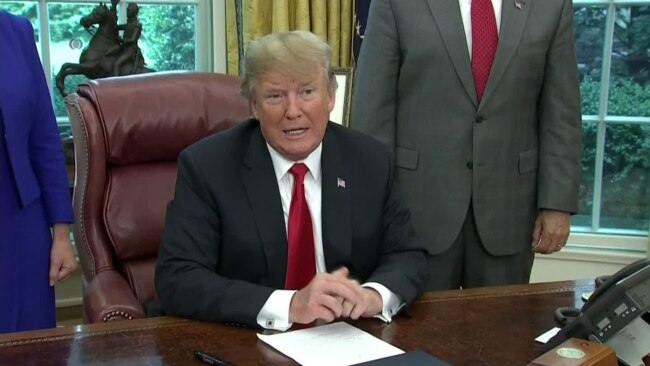Trump Signs Executive Order to Keep Families Together