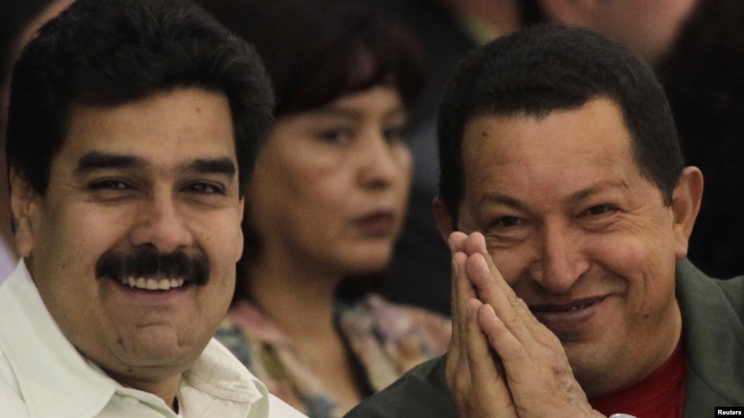 Hugo Chávez designó a Maduro como su sucesor y le dio poderes para gobernar particularmente en temas económicos.
