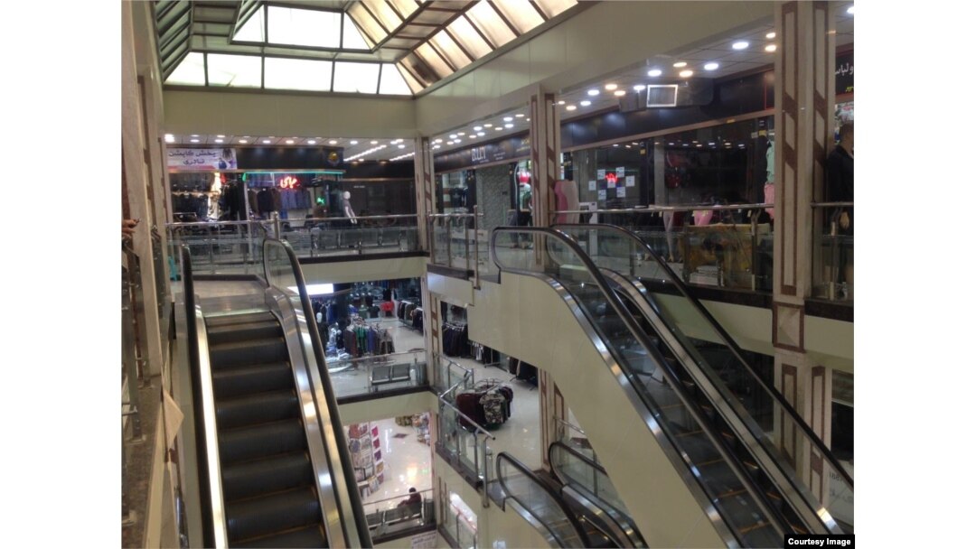 In Baneh, Iran, Border Closure Empties Stores