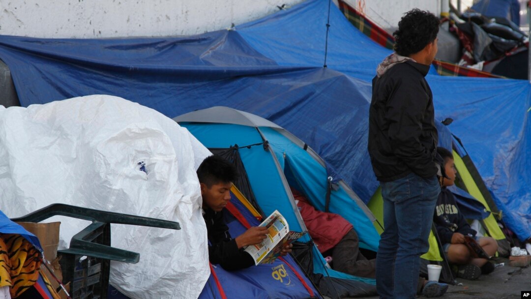 Desde enero, los funcionarios de Aduanas y Protección Fronteriza de EE. UU. dejaron a más de 55,000 personas en México que cruzaron la frontera sin autorización.