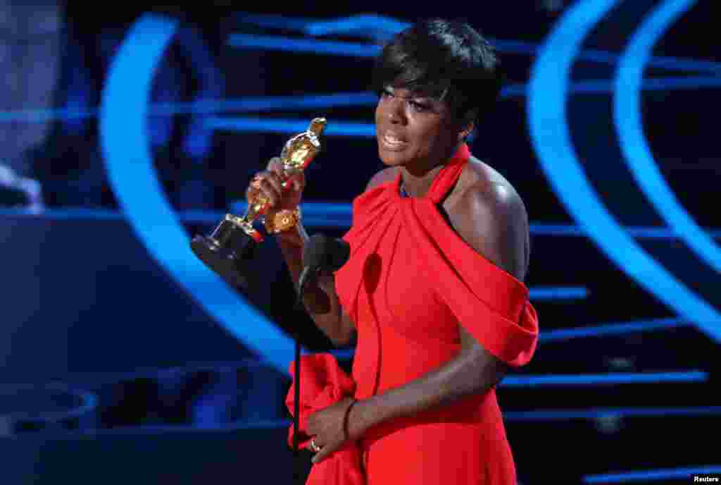 BEST SUPPORTING ACTRESS: VIOLA DAVIS, &quot;Fences.&quot;