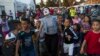 Caravana de migrantes centroamericanos decide salir de México hacia EE.UU.